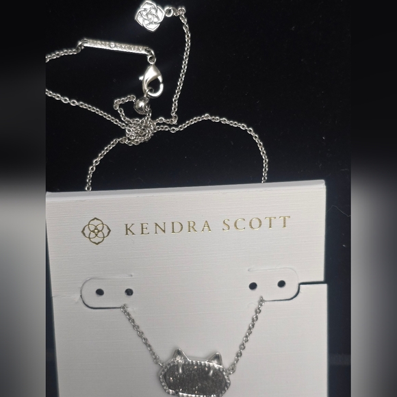Kendra Scott Elisa Cat Pendant Necklace - Picture 3 of 3